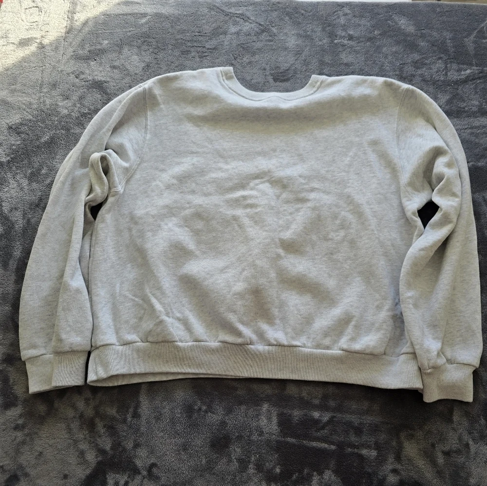 Hollister New Riviera Sailboat Crew Neck Size Medium